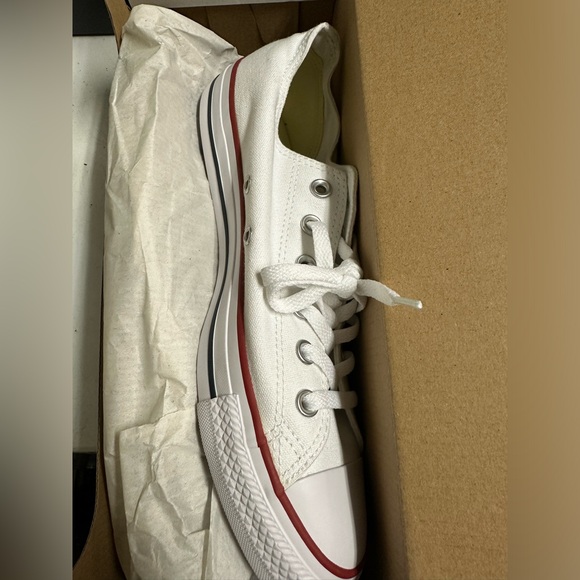 Brand new women’s white converse shoes - Picture 1 of 1